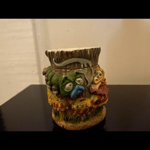 Collectible Alice In Wonderland Jar